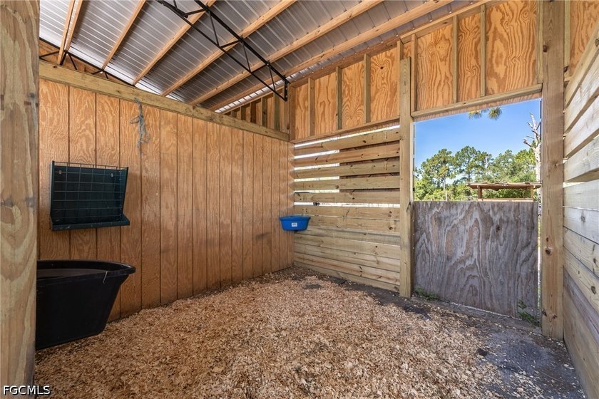 Escape to the peace and privacy of country living with this - photo 28