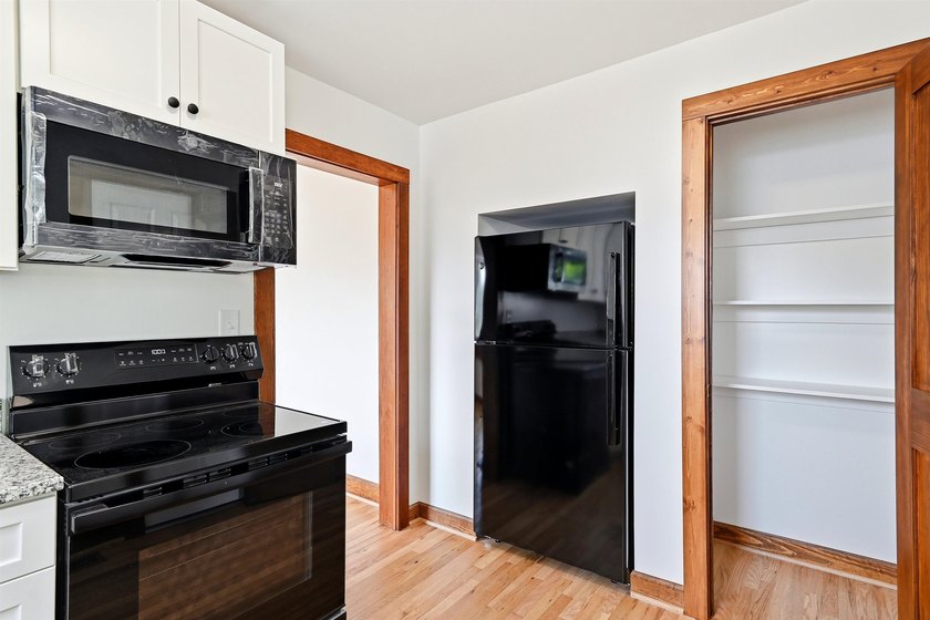 Filled w/ character &amp; charm, this beautifully updated - photo 18