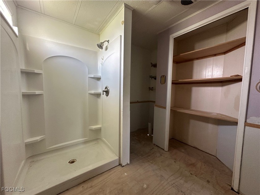 Excellent investment opportunity in this corner-lot home located - photo 22