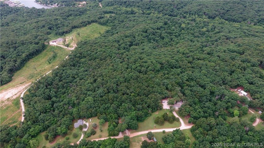 Beautiful 30 +/- acre property just minutes from Lake Ozark! The - photo 12