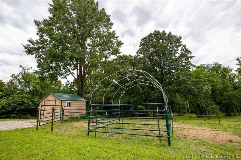 Beautiful 30 +/- acre property just minutes from Lake Ozark! The - photo 17