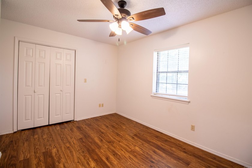 Charming one-level brick home in the heart of Clarksville - photo 22