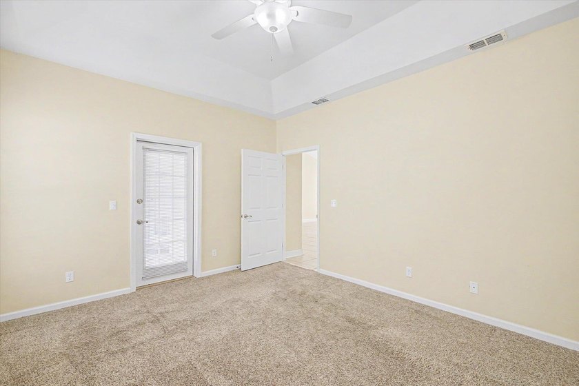 CHARMING GOOSE CREEK HOME IN DESIRABLE BUCKLAKE AREA! Spacious 3 - photo 23