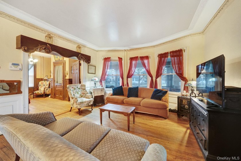 Enter into timeless charm with this beautiful 2,800 sq ft - photo 9