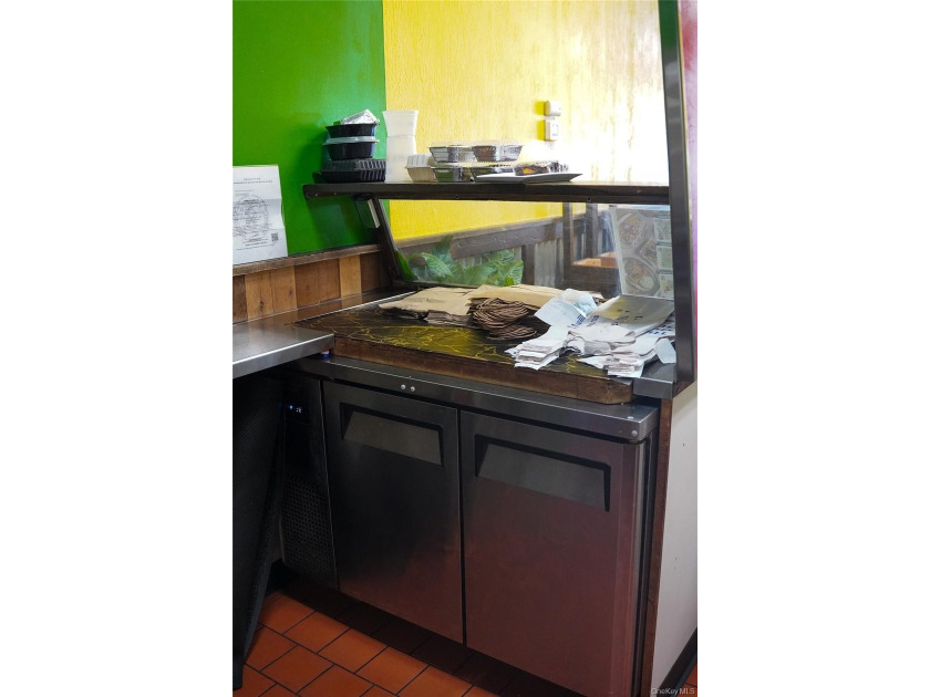 D'Melting Pot is a fully equipped, turnkey restaurant located in - photo 10