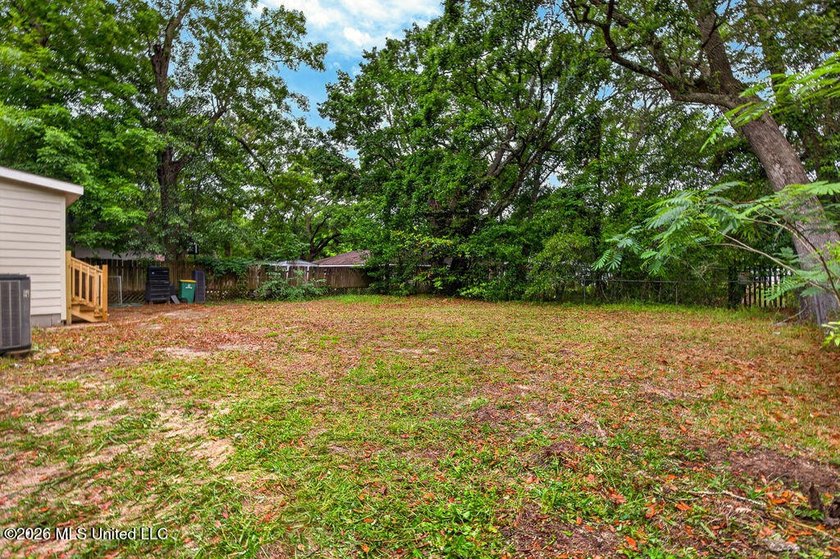 Completely remodeled and move-in ready! This home has been - photo 30