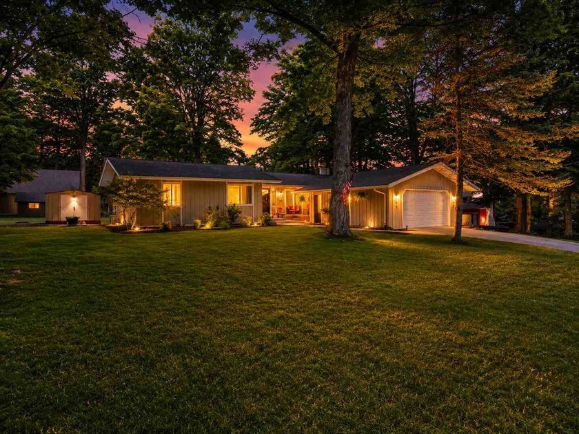 Open House Sunday July 5th from 2pm to 4pm. Welcome to Fern - photo 2