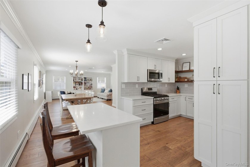 Welcome to this beautifully updated Devon Ranch in the *S - photo 9
