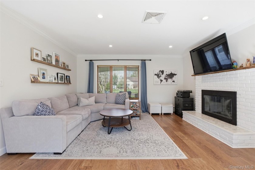 Welcome to this beautifully updated Devon Ranch in the *S - photo 10