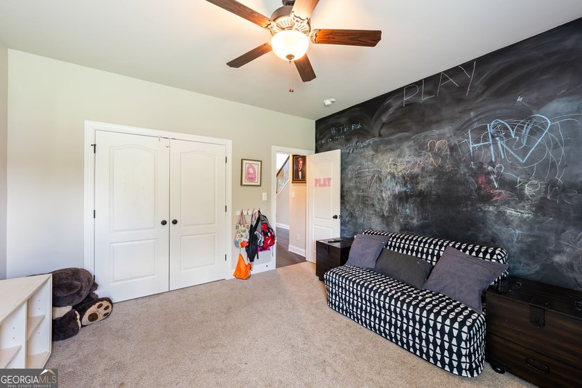 Welcome to 73 Palomino Drive, a spacious and versatile home - photo 25