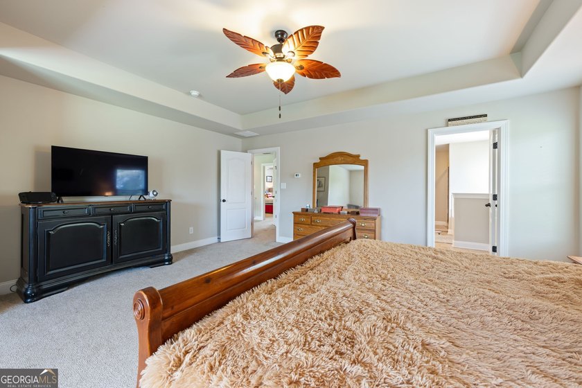 Welcome to 73 Palomino Drive, a spacious and versatile home - photo 32
