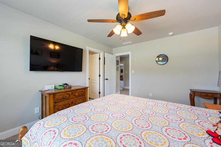 Welcome to 73 Palomino Drive, a spacious and versatile home - photo 40