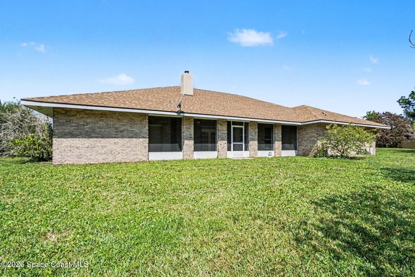 Custom One Owner Home with Endless Potential! Situated on a - photo 4