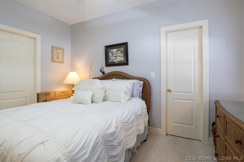 WHEEL CHAIR ACCESSIBLE/No Steps into home, Elevators to pool and - photo 11