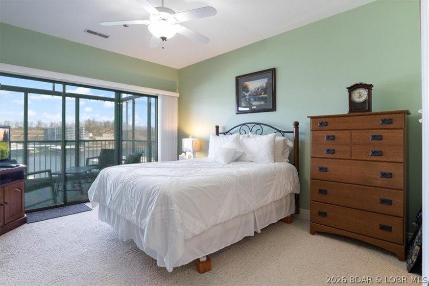 WHEEL CHAIR ACCESSIBLE/No Steps into home, Elevators to pool and - photo 13