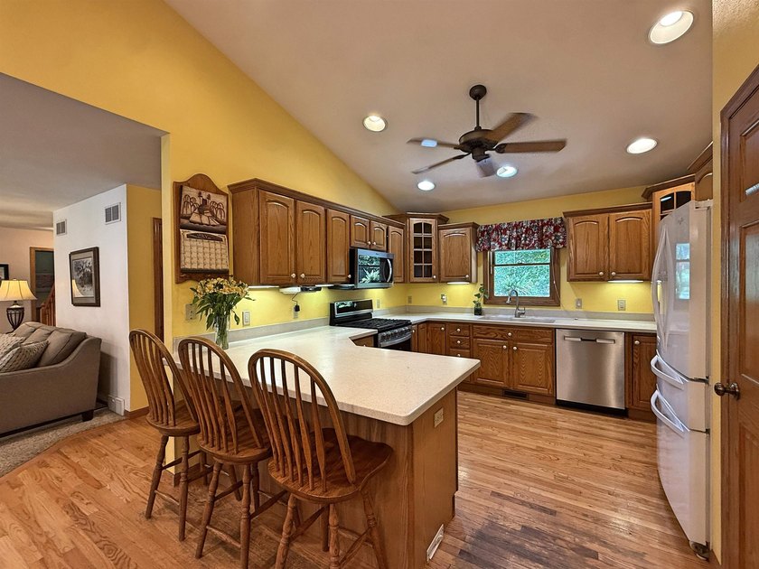 Beautiful rural 4 bedroom home! 2.38 wooded private acres not - photo 14