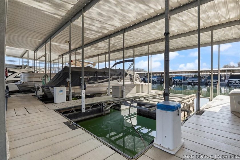 WHEEL CHAIR ACCESSIBLE/No Steps into home, Elevators to pool and - photo 23