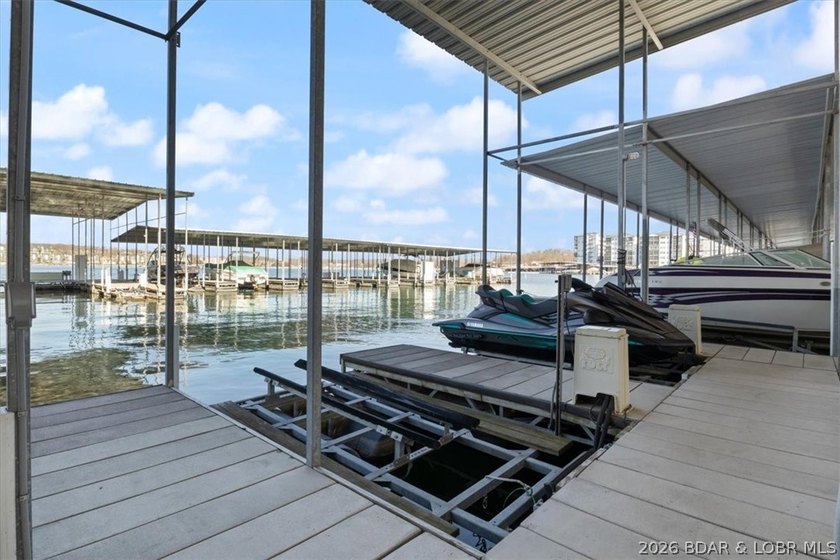 WHEEL CHAIR ACCESSIBLE/No Steps into home, Elevators to pool and - photo 25