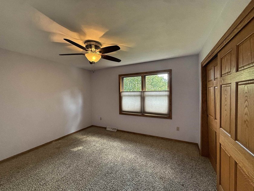Beautiful rural 4 bedroom home! 2.38 wooded private acres not - photo 27