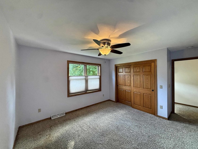 Beautiful rural 4 bedroom home! 2.38 wooded private acres not - photo 28
