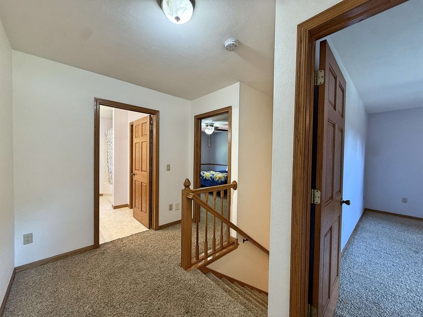 Beautiful rural 4 bedroom home! 2.38 wooded private acres not - photo 31