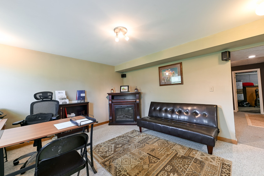 Bedroom 4 - lower level - photo 20