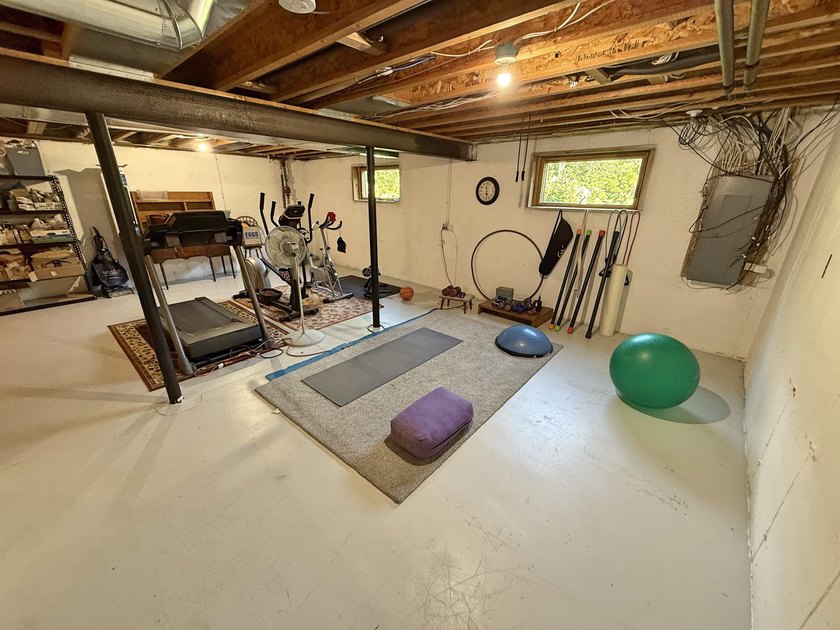 Beautiful rural 4 bedroom home! 2.38 wooded private acres not - photo 45