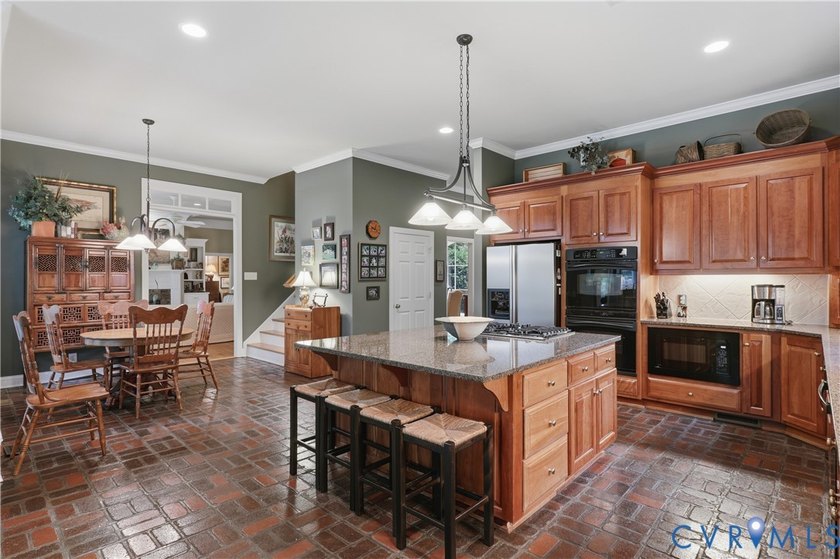 Welcome to this breathtaking custom-built, one-owner waterfront - photo 16