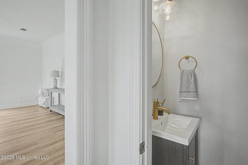 Rare find in the desirable Stanton Place, situated on a corner - photo 27