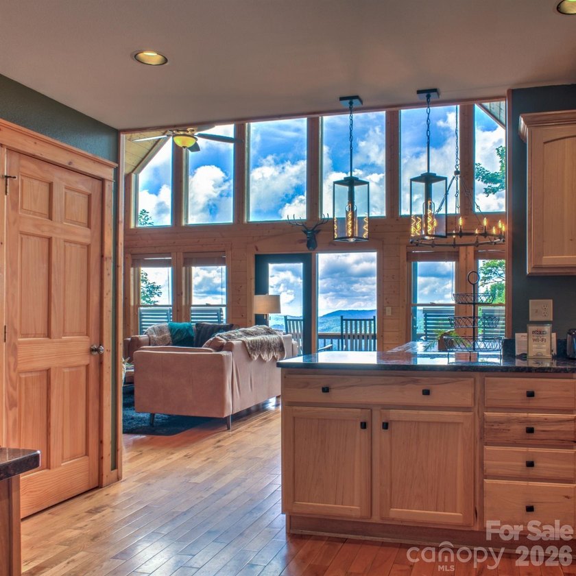 Escape to the Blue Ridge Mountains in the cabin retreat you've - photo 6