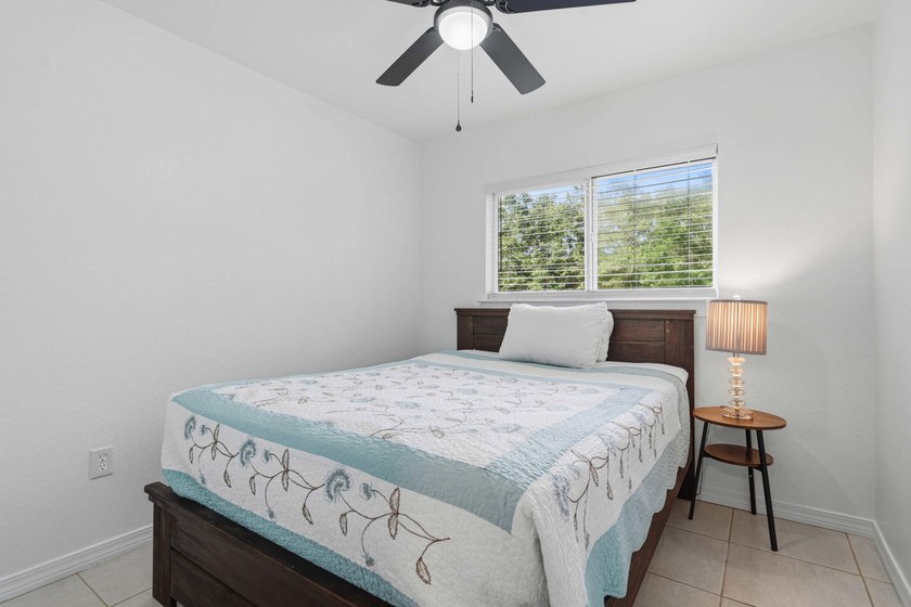 Private, well-kept 4BR/2.5BA home on a spacious lot in Magnolia - photo 14