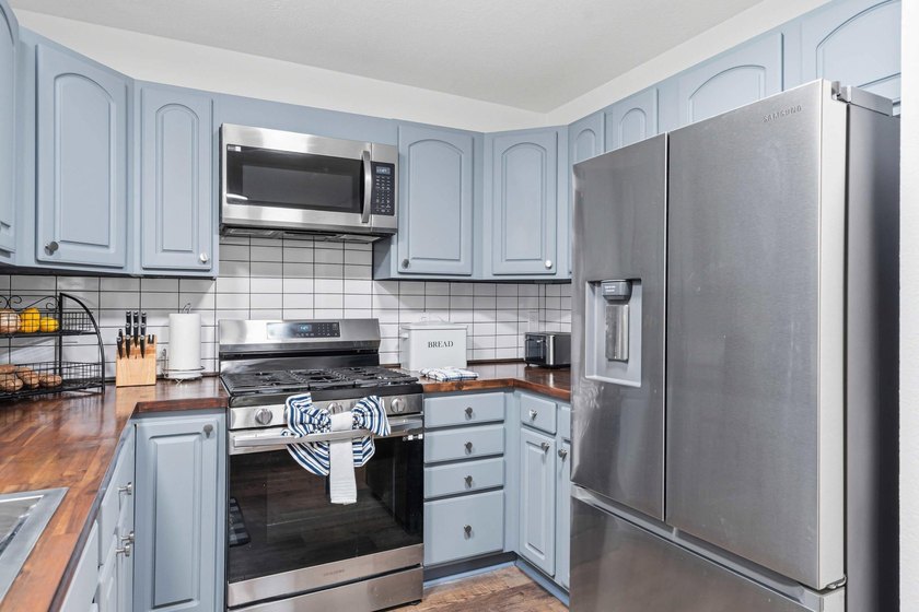 Private, well-kept 4BR/2.5BA home on a spacious lot in Magnolia - photo 34
