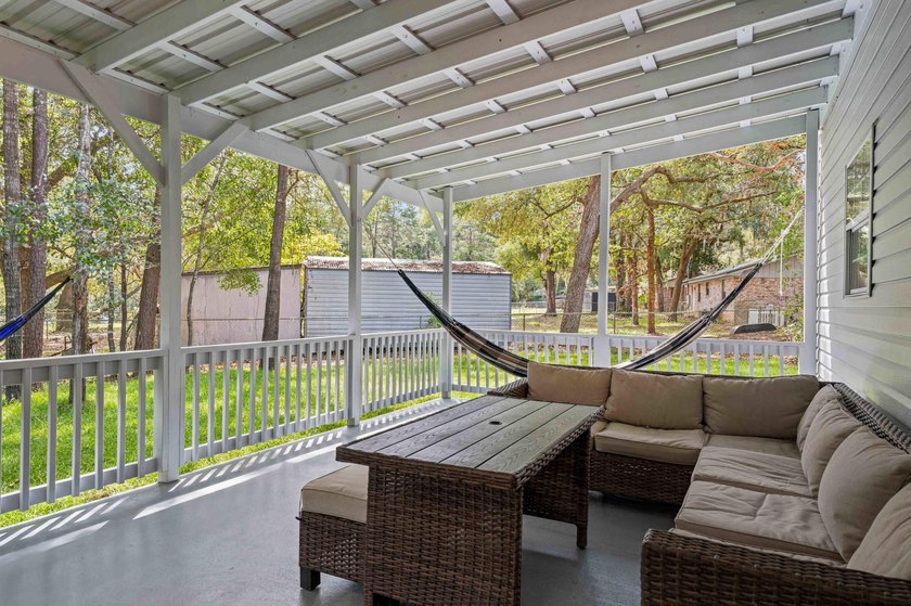 Private, well-kept 4BR/2.5BA home on a spacious lot in Magnolia - photo 37