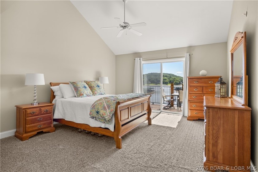 Welcome to Lake Living at Cedar Glen Condos, where adventure &amp; - photo 11