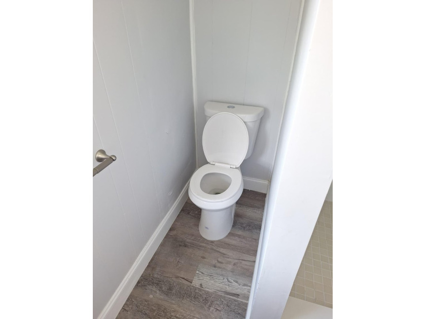 0$ - HOA.The house has finished its extended renovation: New - photo 11