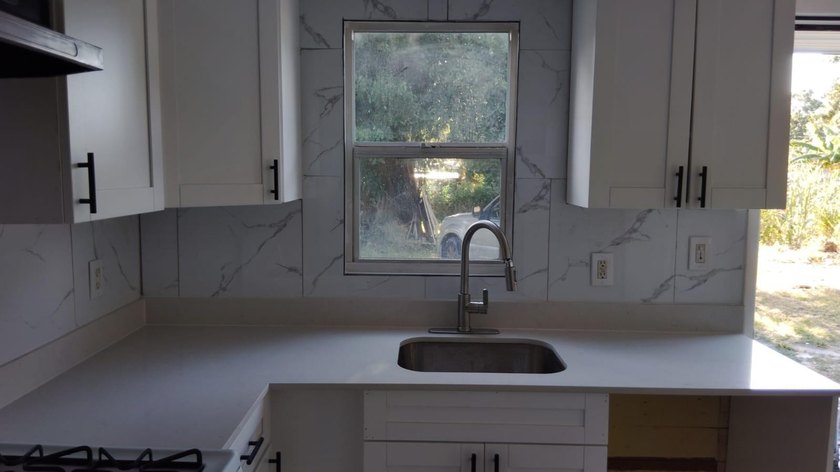 0$ - HOA.The house has finished its extended renovation: New - photo 15