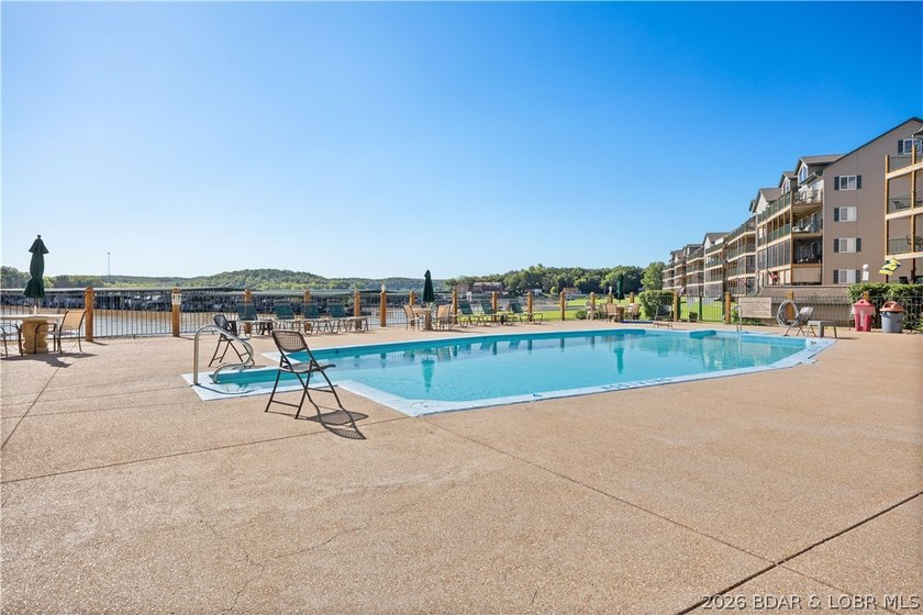 Welcome to Lake Living at Cedar Glen Condos, where adventure &amp; - photo 32