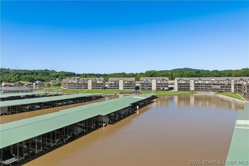 Welcome to Lake Living at Cedar Glen Condos, where adventure &amp; - photo 38