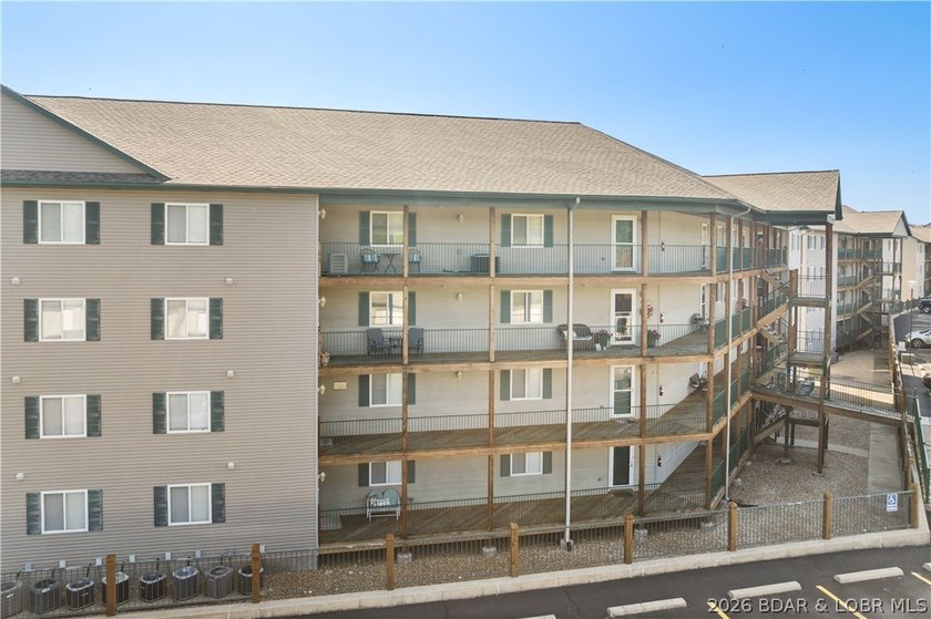 Welcome to Lake Living at Cedar Glen Condos, where adventure &amp; - photo 42