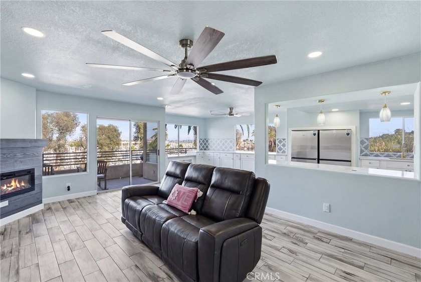 Completely remodeled from top to bottom, this stunning - photo 8