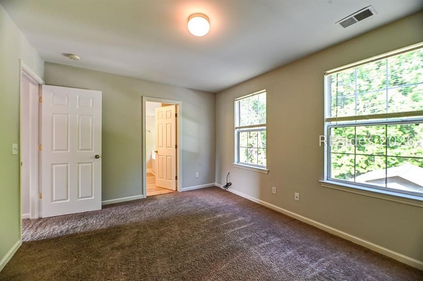 Let's make a DEAL! Bring an offer - Priced to sell - Great - photo 15