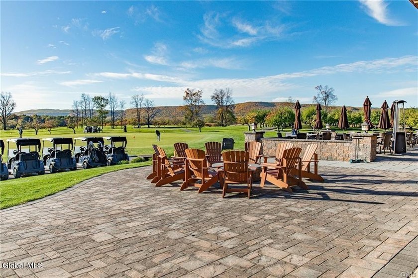 An extraordinary offering in the heart of the Helderberg - photo 11