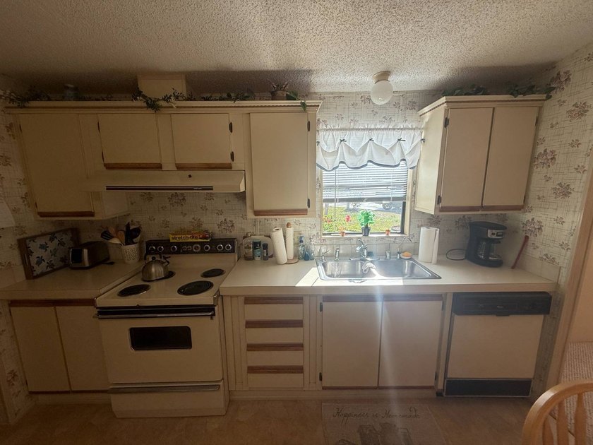 This well cared for home is located on an interior lot and is - photo 11