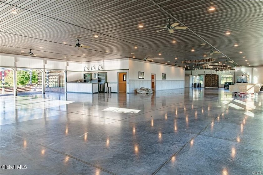 An extraordinary offering in the heart of the Helderberg - photo 20