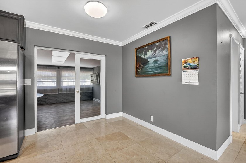 Exceptional 3BR/2BA home (2,332 sqft) in Boca with A-rated - photo 12