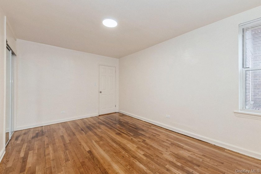 Spacious and Sunlit 2-Bedroom Coop in the Heart of Forest Hills - photo 16