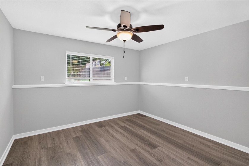Built in 2021, this well-maintained 3 bedroom, 2 bathroom - photo 21