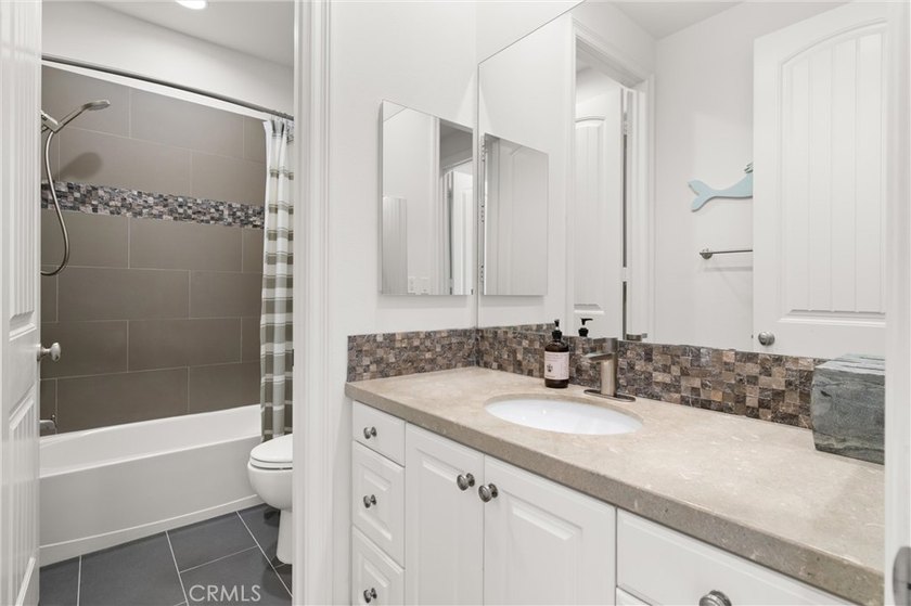 Welcome to 8239 Noelle Drive, a beautifully upgraded 3 bedroom - photo 27