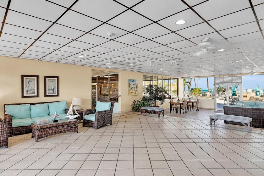 This is a modern, fully updated beautiful 2 bedroom, 1.5 bath - photo 34