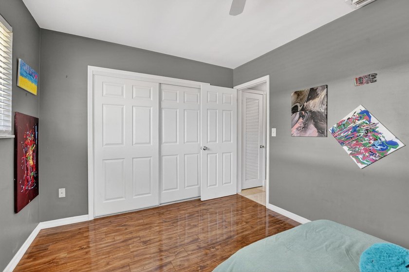 Exceptional 3BR/2BA home (2,332 sqft) in Boca with A-rated - photo 34
